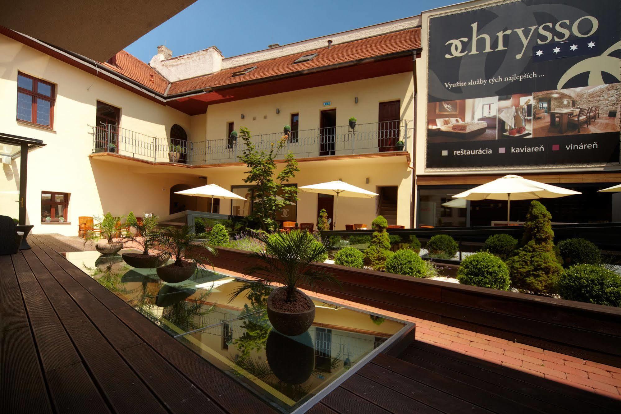 Boutique Hotel Chrysso Košice Exteriör bild