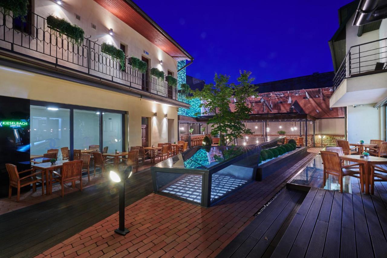 Boutique Hotel Chrysso Košice Exteriör bild